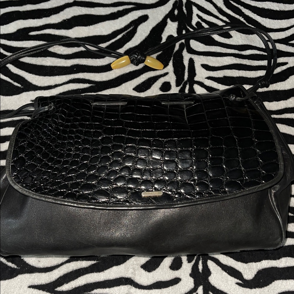 Contesse large crossbody
